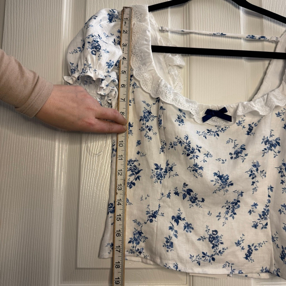 Reformation Alice Linen Blue Floral Puff Sleeve Top NWT Size S crop blouse - Picture 8 of 8